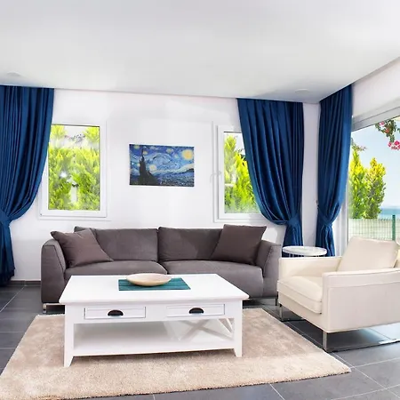 Horizon Villa *